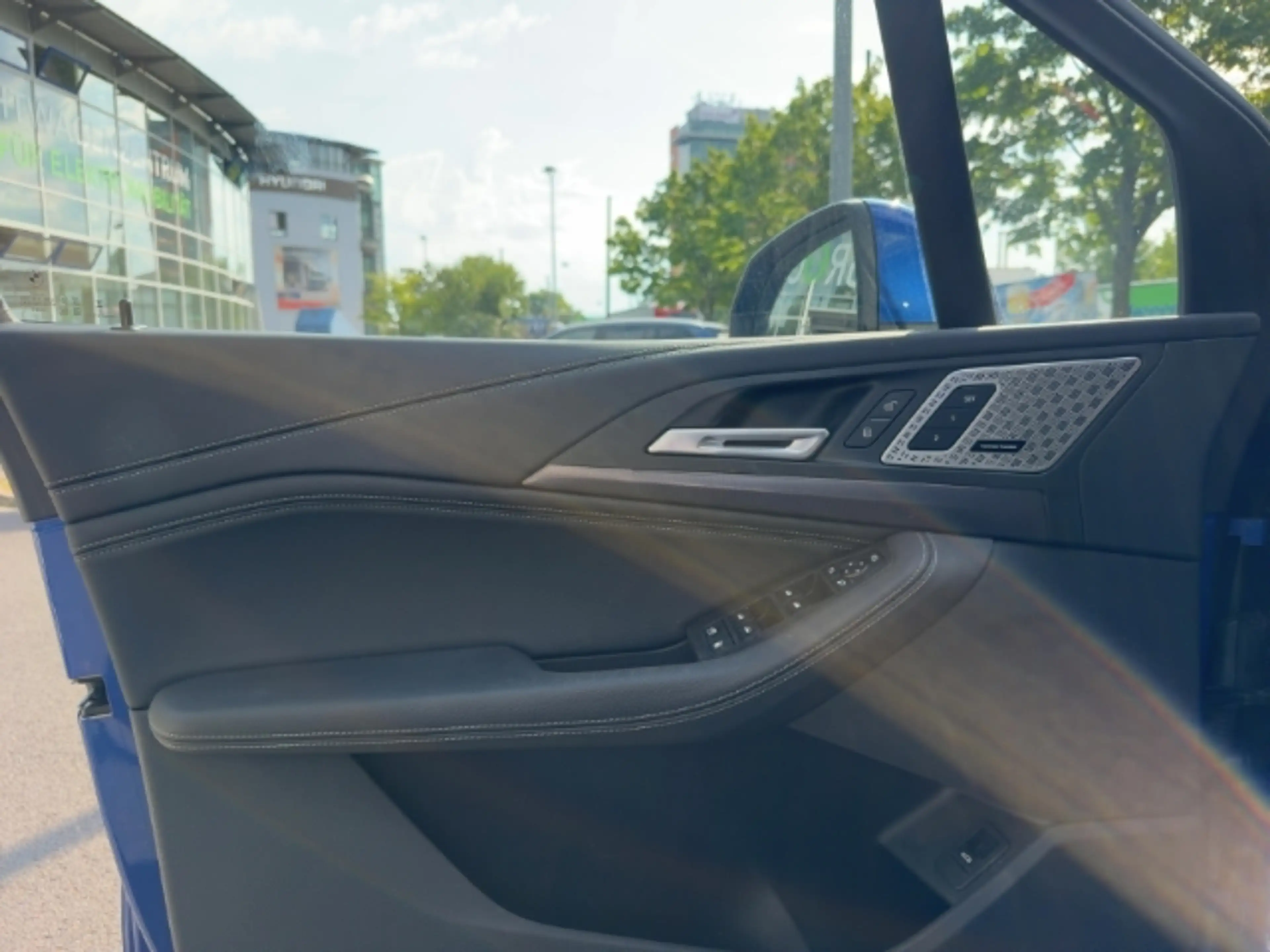 BMW 230 Active Tourer e xDrive Sportpaket HUD AD El. Panod — photo 12
