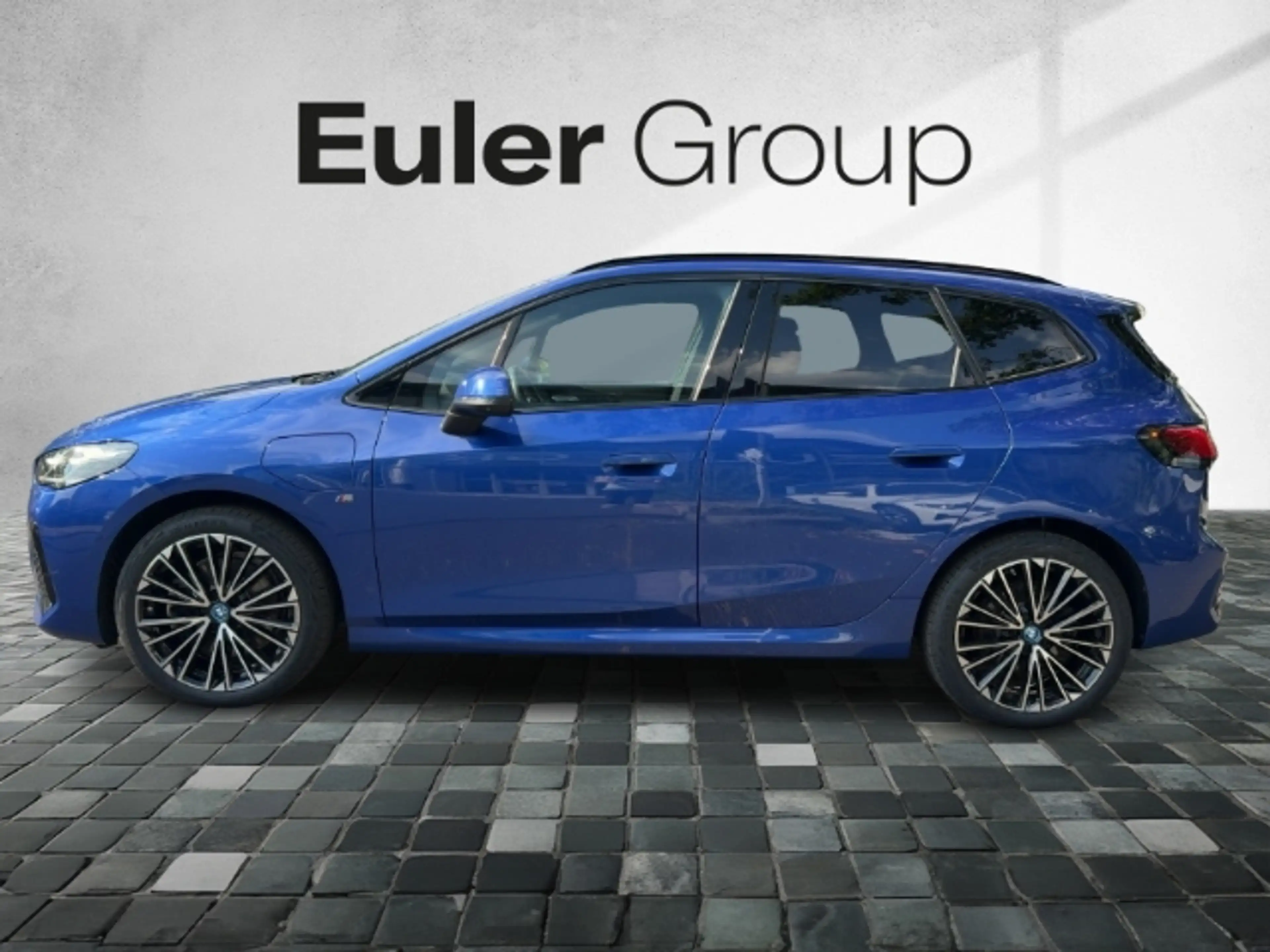 BMW 230 Active Tourer e xDrive Sportpaket HUD AD El. Panod — photo 3