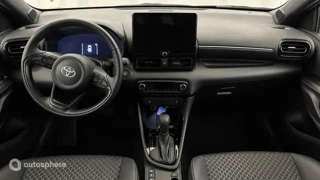 Toyota Yaris view 11