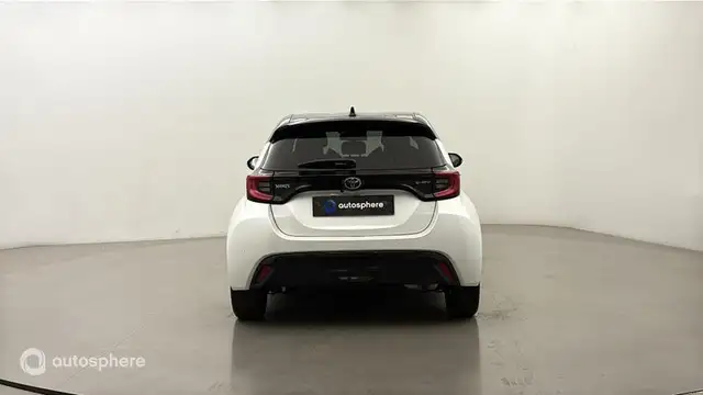 Toyota Yaris view 6