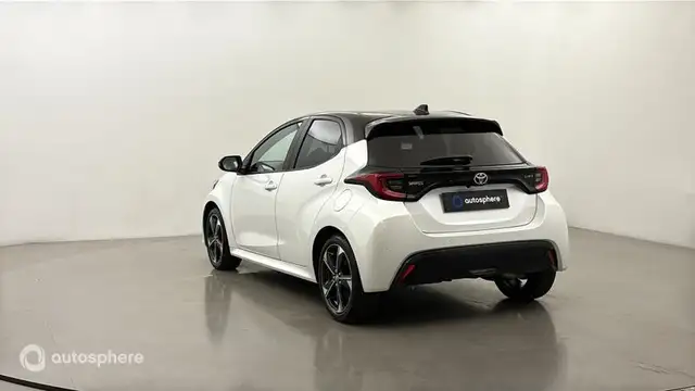 Toyota Yaris view 8