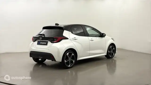 Toyota Yaris view 5