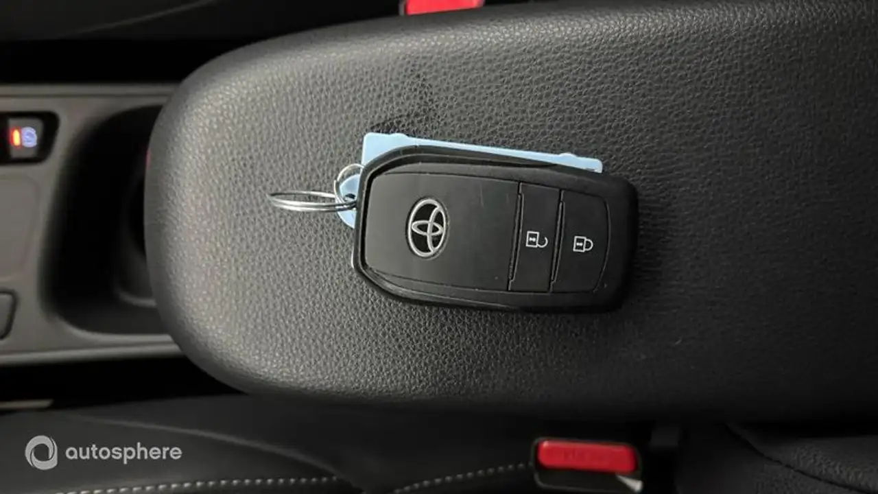 Toyota Yaris Yaris — photo 16