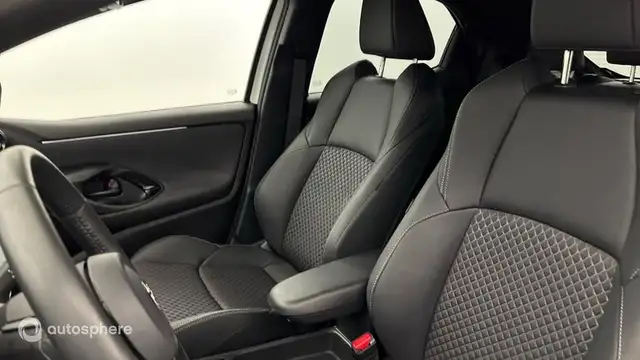 Toyota Yaris view 12