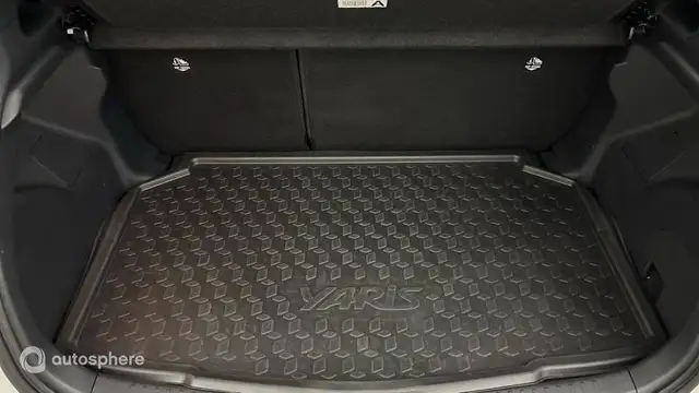 Toyota Yaris view 14