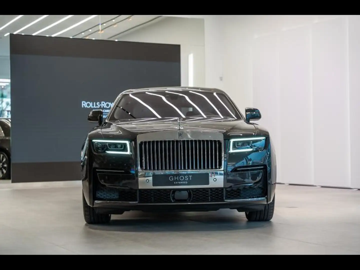 Rolls-Royce Ghost Extended New 4 Year Warranty & Service Gris - 2