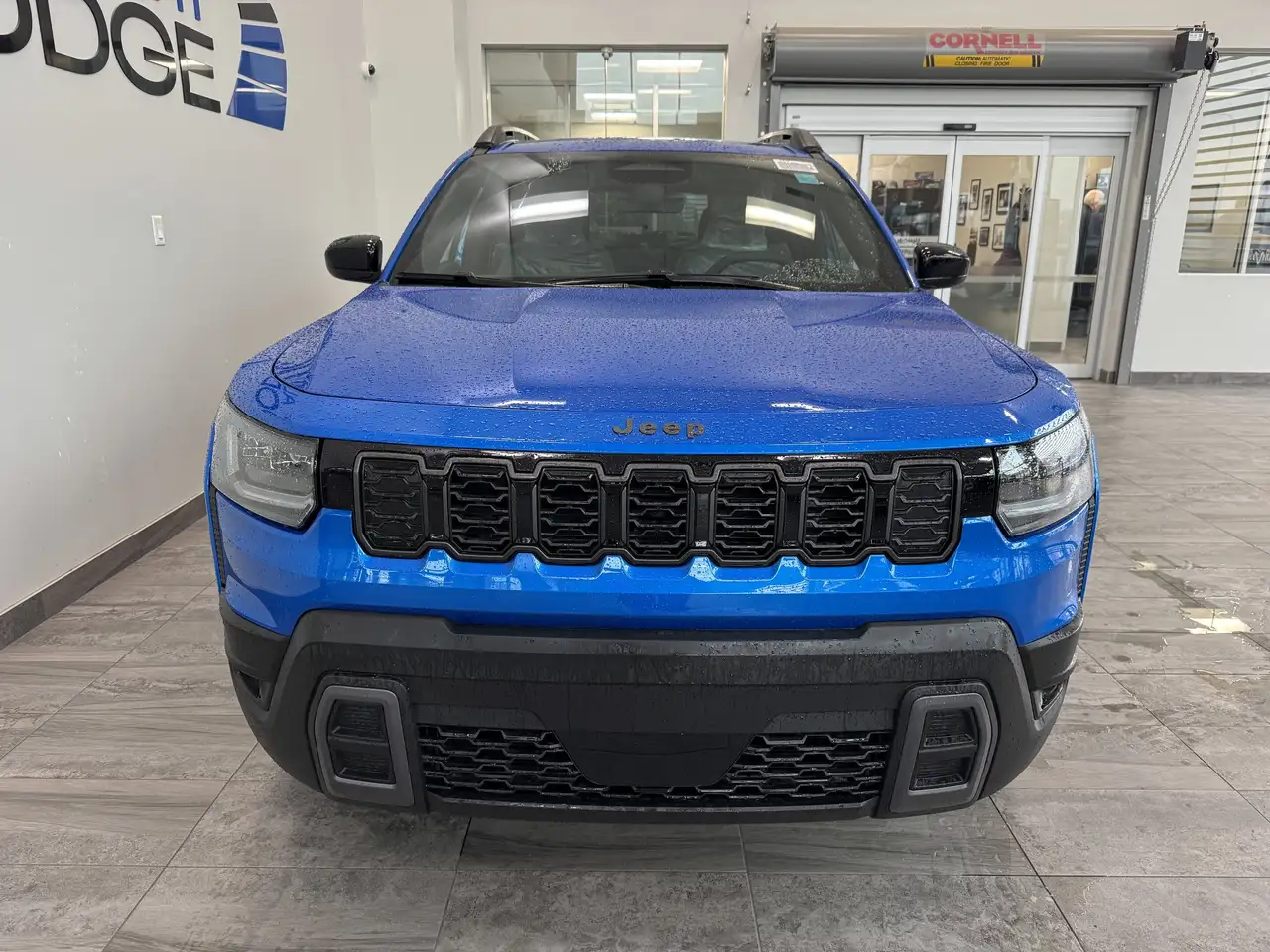 Jeep Cherokee снимка Jeep Cherokee