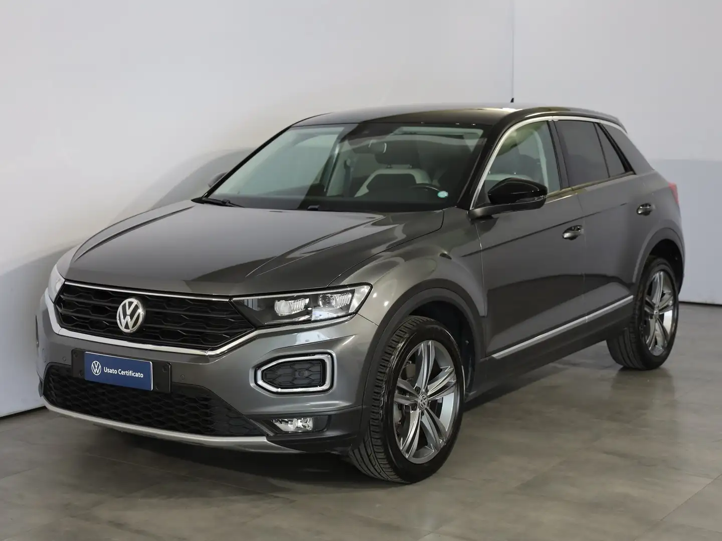Volkswagen T-Roc 1.6 tdi advanced Grau - 1