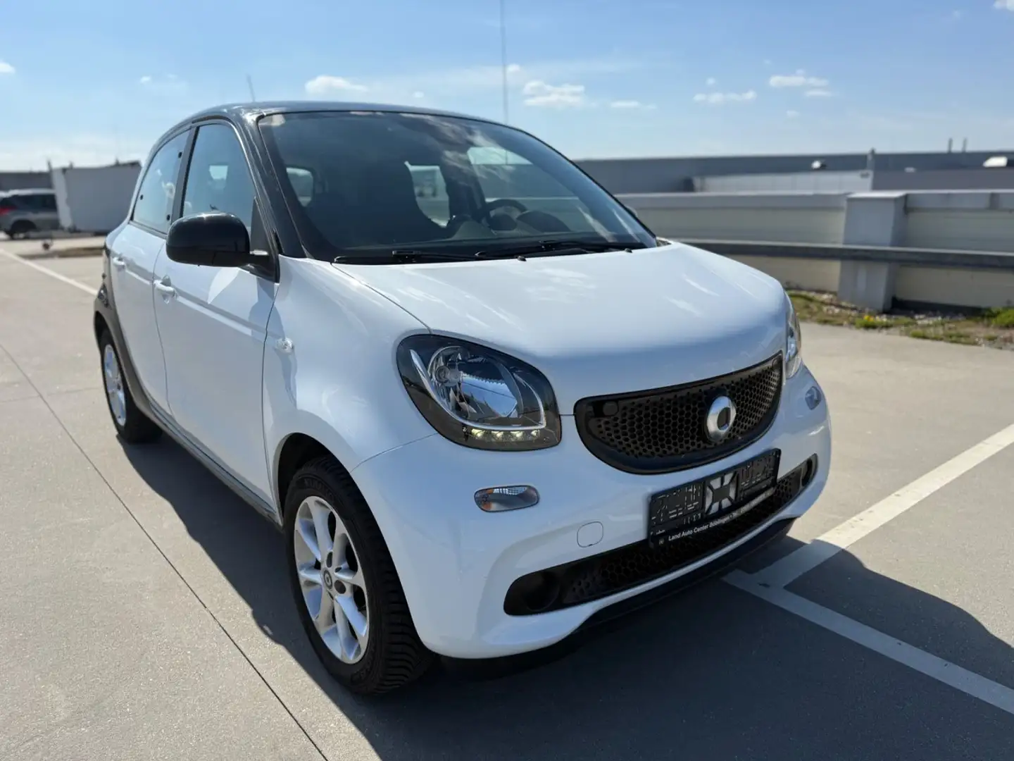 smart forFour SMART FORFOUR PASSION*AUTO*SHZ Weiß - 1