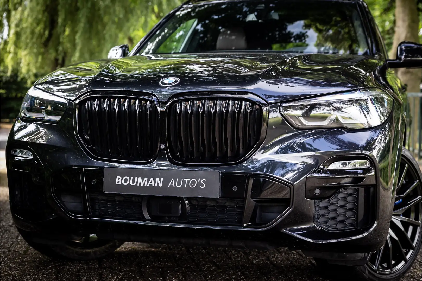 BMW X5 xDrive45e M Sport Individual 22" Crafted Clarity H Zwart - 2