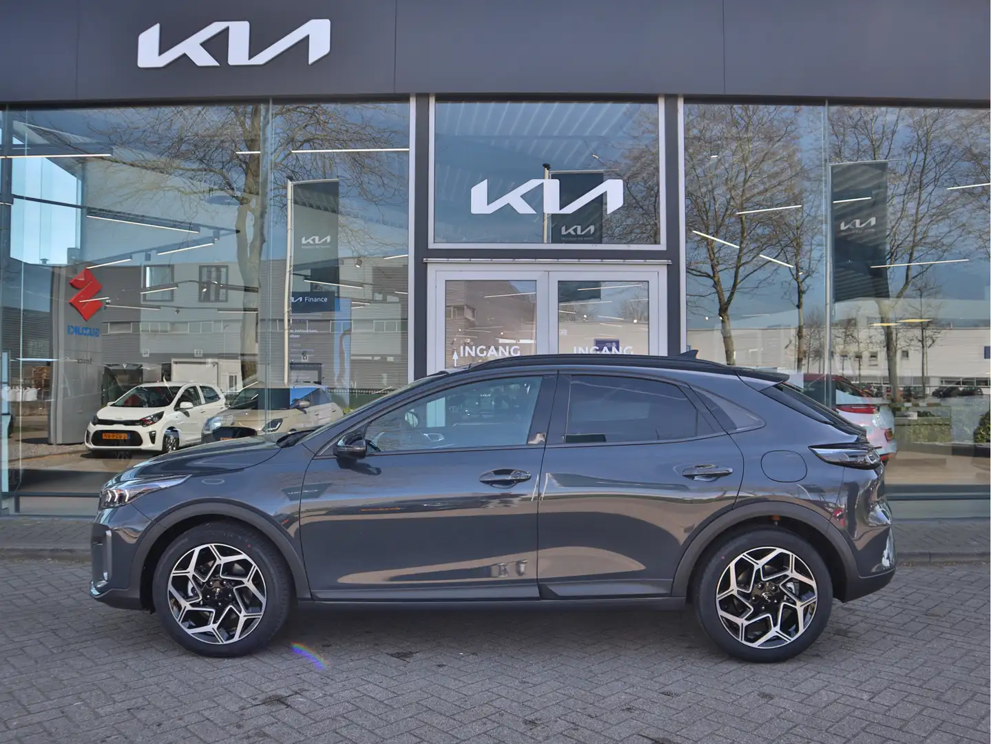 Kia XCeed 1.5 T-GDi GT-Line Automaat DCT7 | Navigatie | Clim Grijs - 2