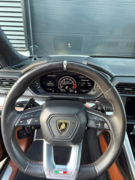 Lamborghini Urus 4.0 V8 Full option B&O panorama — photo 23
