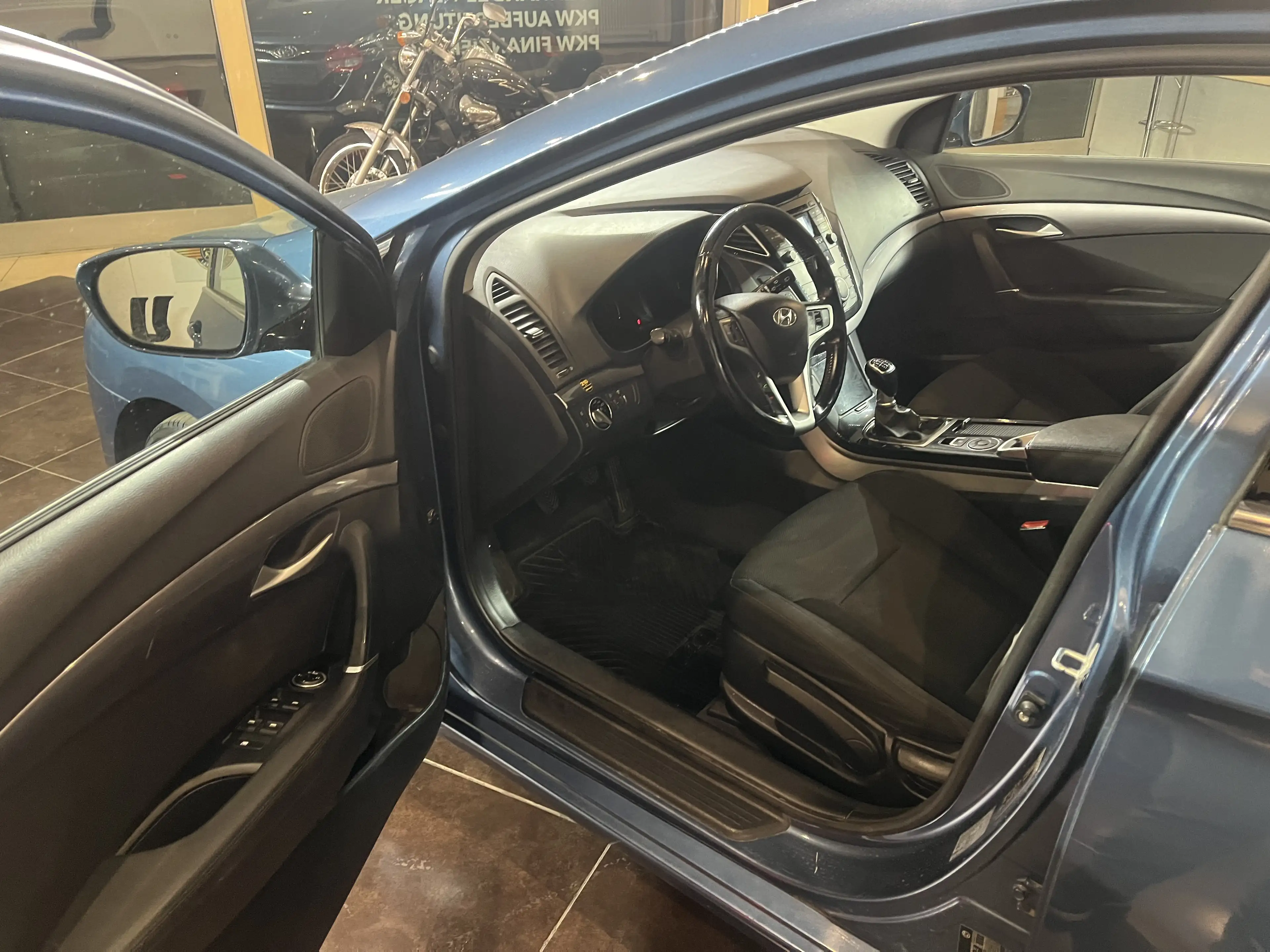 Hyundai i40 5 Star*Edition*cw*5*Star*Edition*SHZ*AHK*TPM* — photo 10