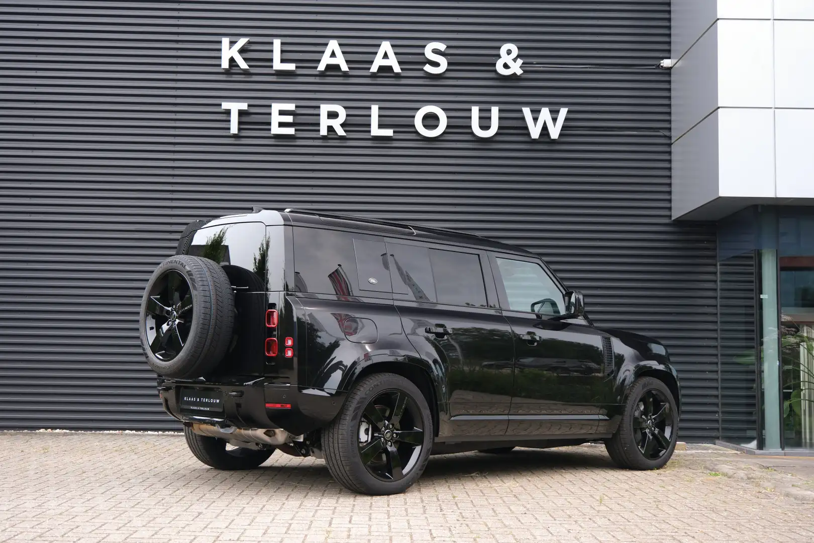 Land Rover Defender 2.0 P300e 110 X-Dynamic HSE / Head-up / Caraway / Schwarz - 2