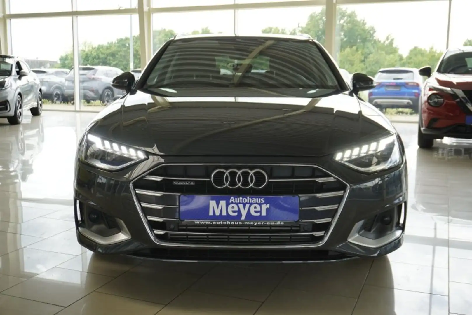Audi A4 40TFSI quattro aAHK/Matrix/Navi/Standheiz. Grau - 2