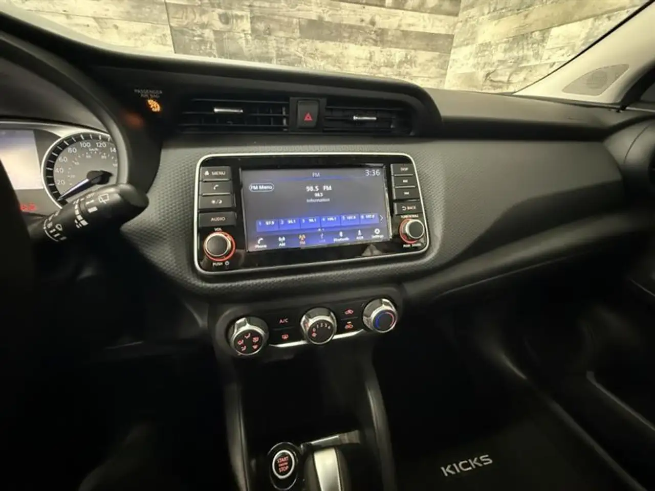 Nissan Kicks снимка Nissan Kicks