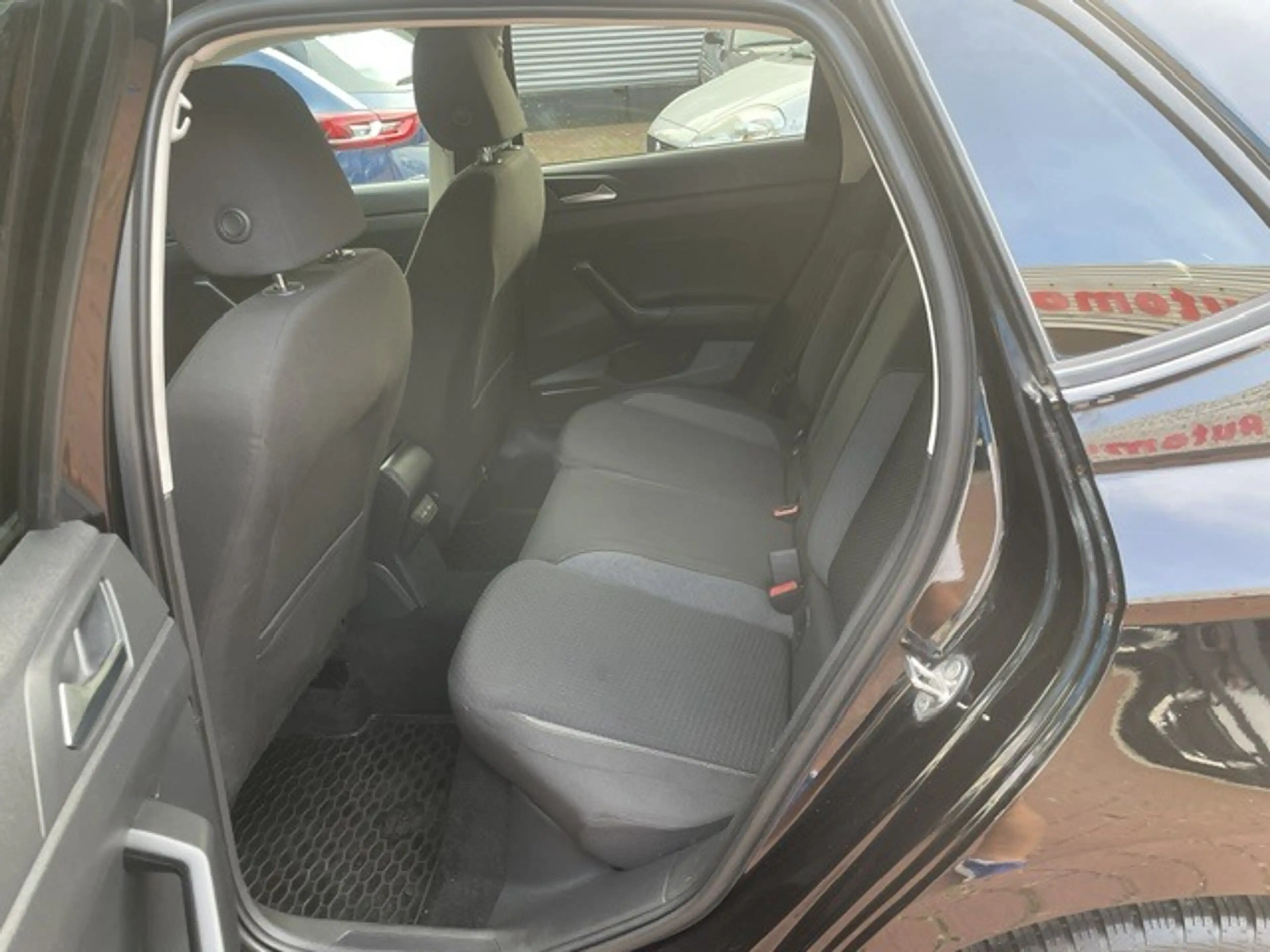 Volkswagen Polo Life 1.0 TSI*ACC*PDC*CarPlay*SHZ*LED* — photo 6