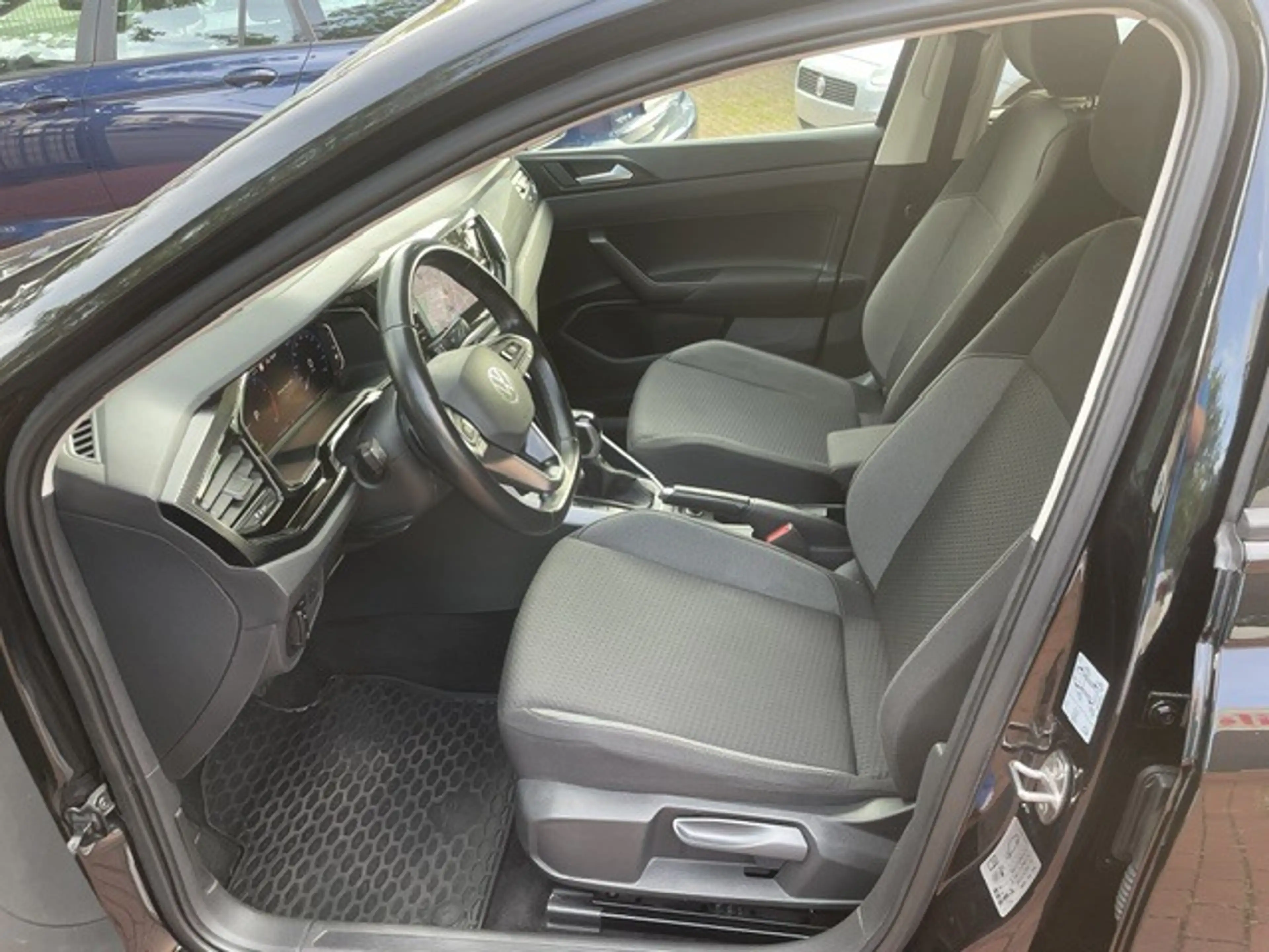 Volkswagen Polo Life 1.0 TSI*ACC*PDC*CarPlay*SHZ*LED* — photo 5