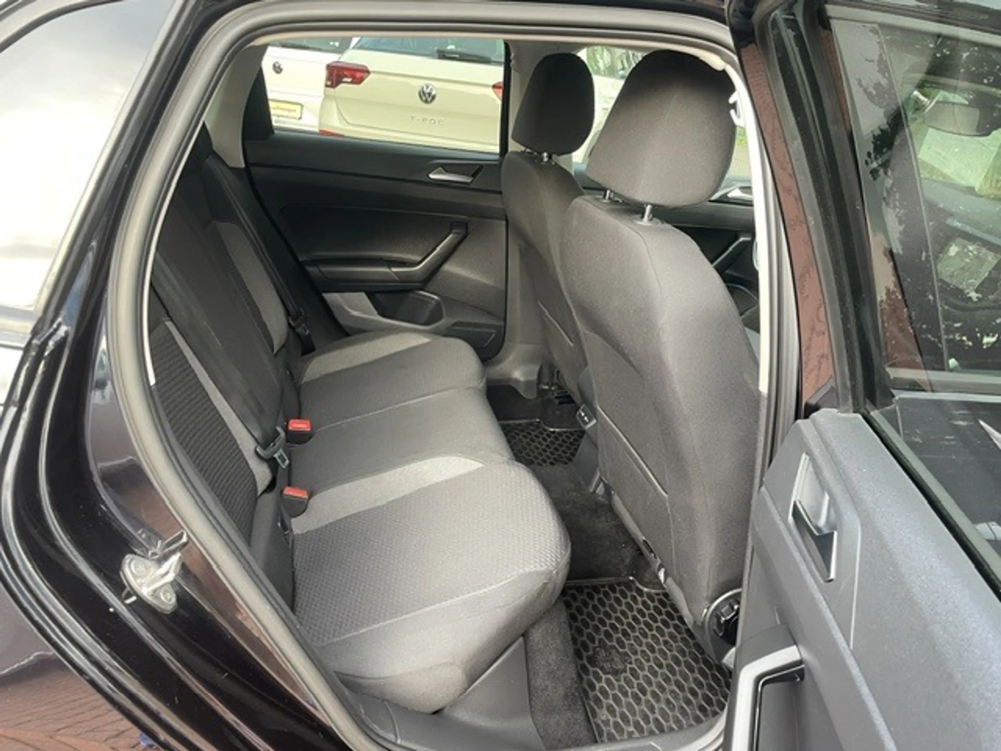 Volkswagen Polo Life 1.0 TSI*ACC*PDC*CarPlay*SHZ*LED* — photo 8