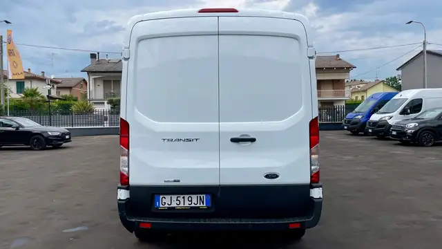 Ford Transit view 5