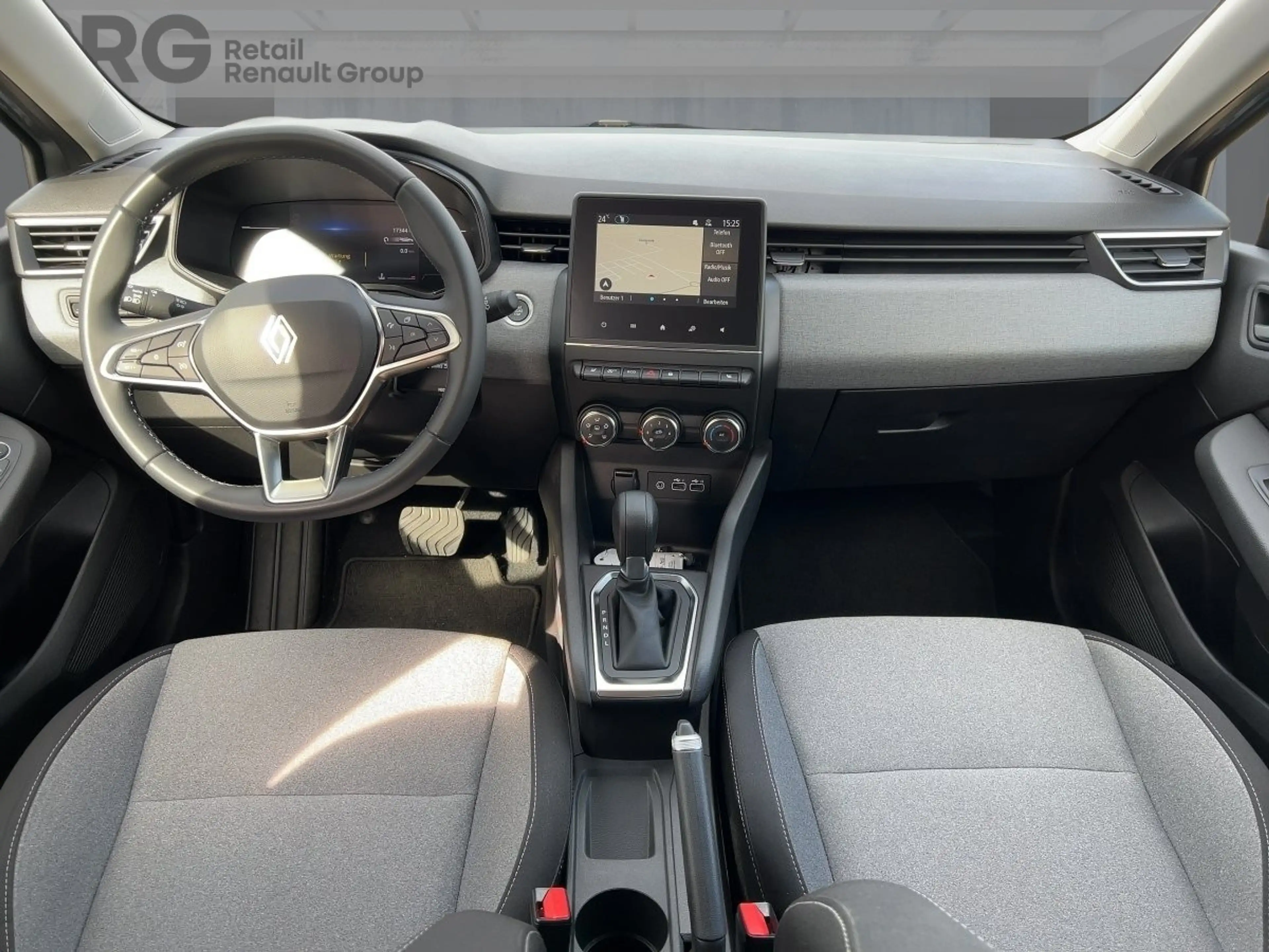 Renault Clio EVOLUTION TCe 90 X-TRONIC NAVIGATION — photo 10