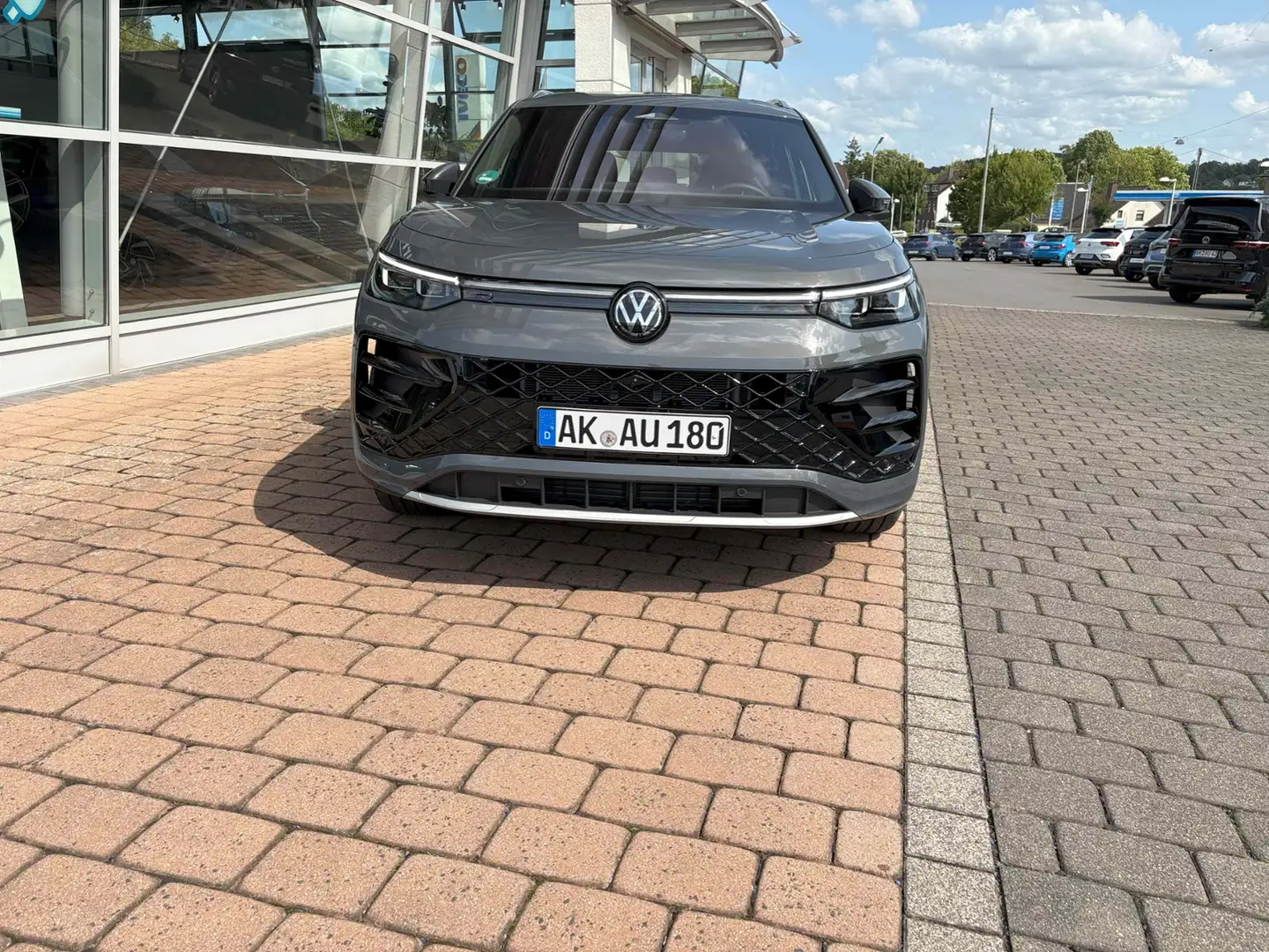 Volkswagen Tayron R-Line 2,0 l TDI DSG 4MOTION *Pano, Matrix, Navi Grau - 2