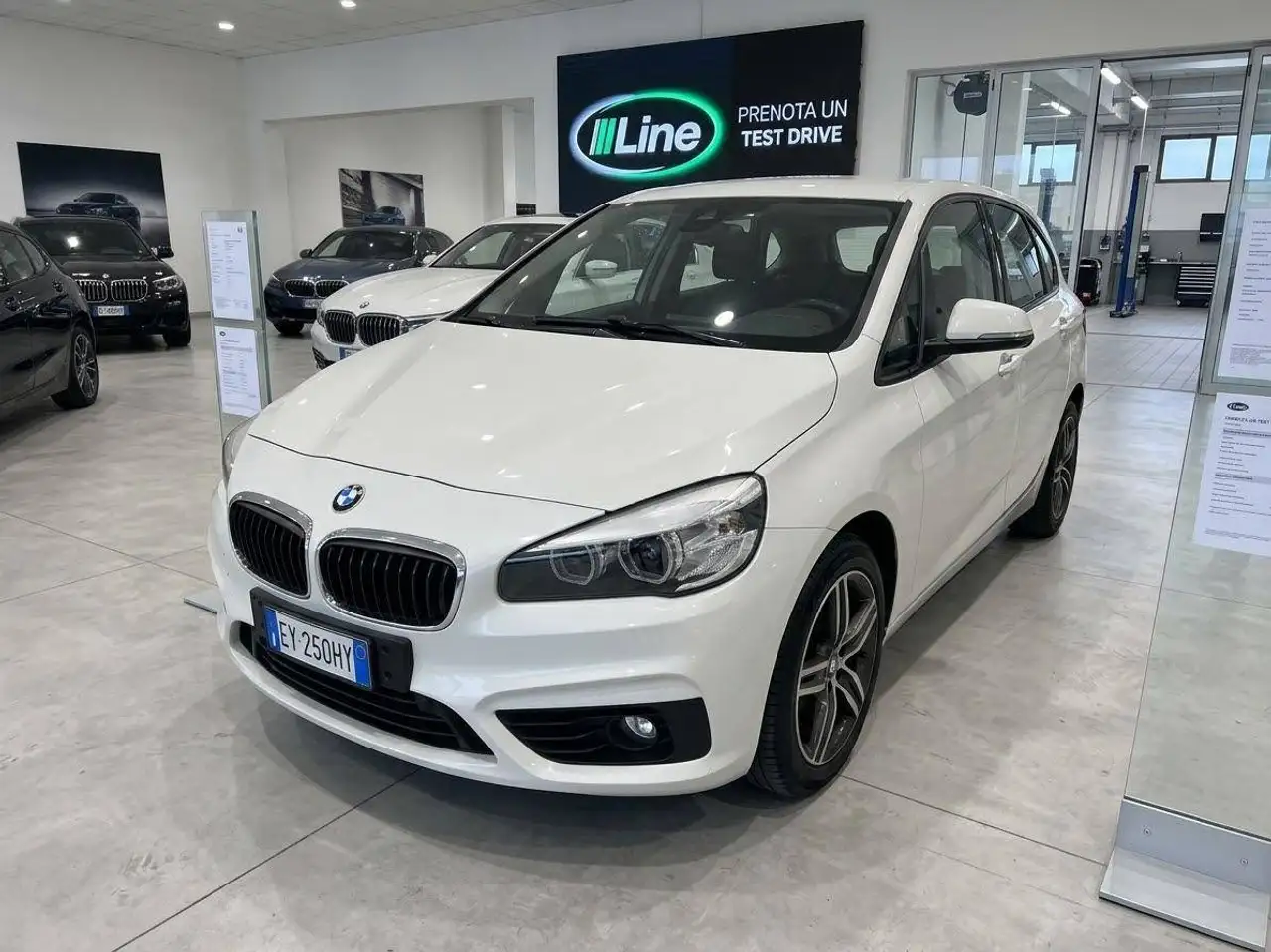 BMW 218