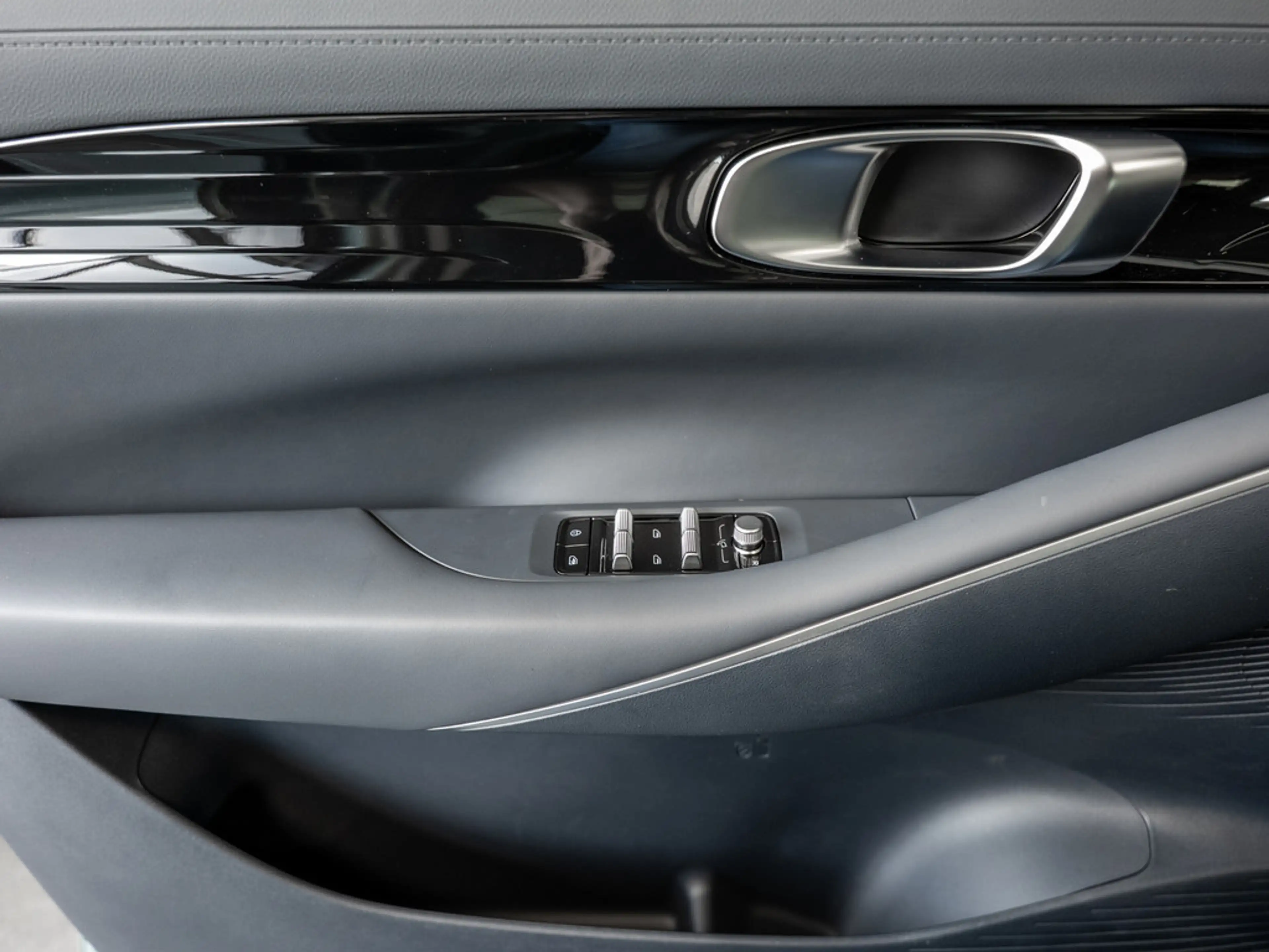 Geely E5 Pro+ PDC LED KLIMA SHZ NAVI UPE 40.640 — photo 41