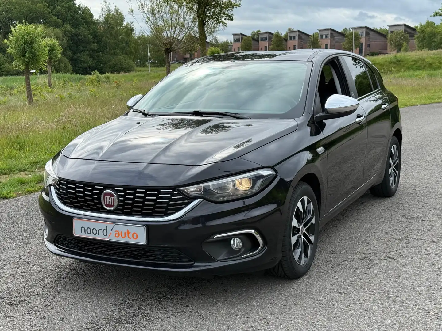 Fiat Tipo 1.4 Mirror | Clima | Navi | Camera achter | Cruise Zwart - 2