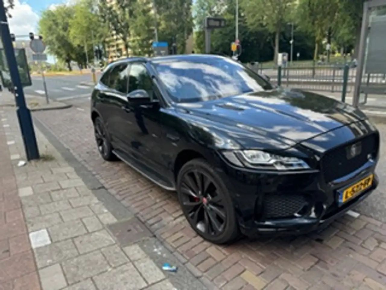 Jaguar F-Pace
