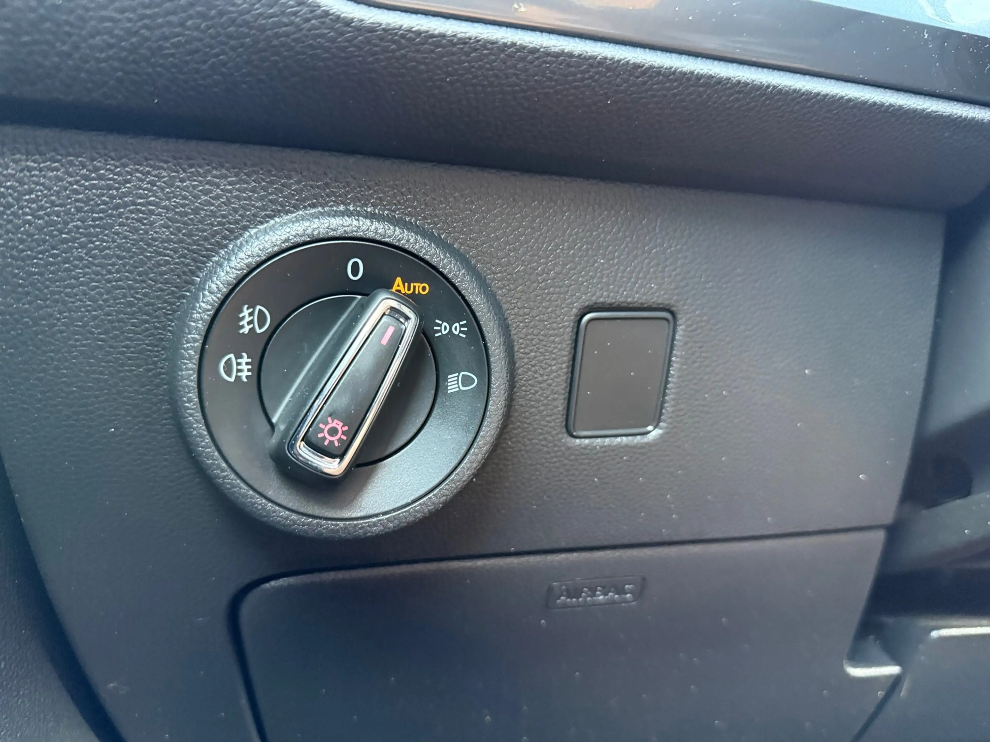 SEAT Ateca 1.5 TSI Style Business Intense — photo 16