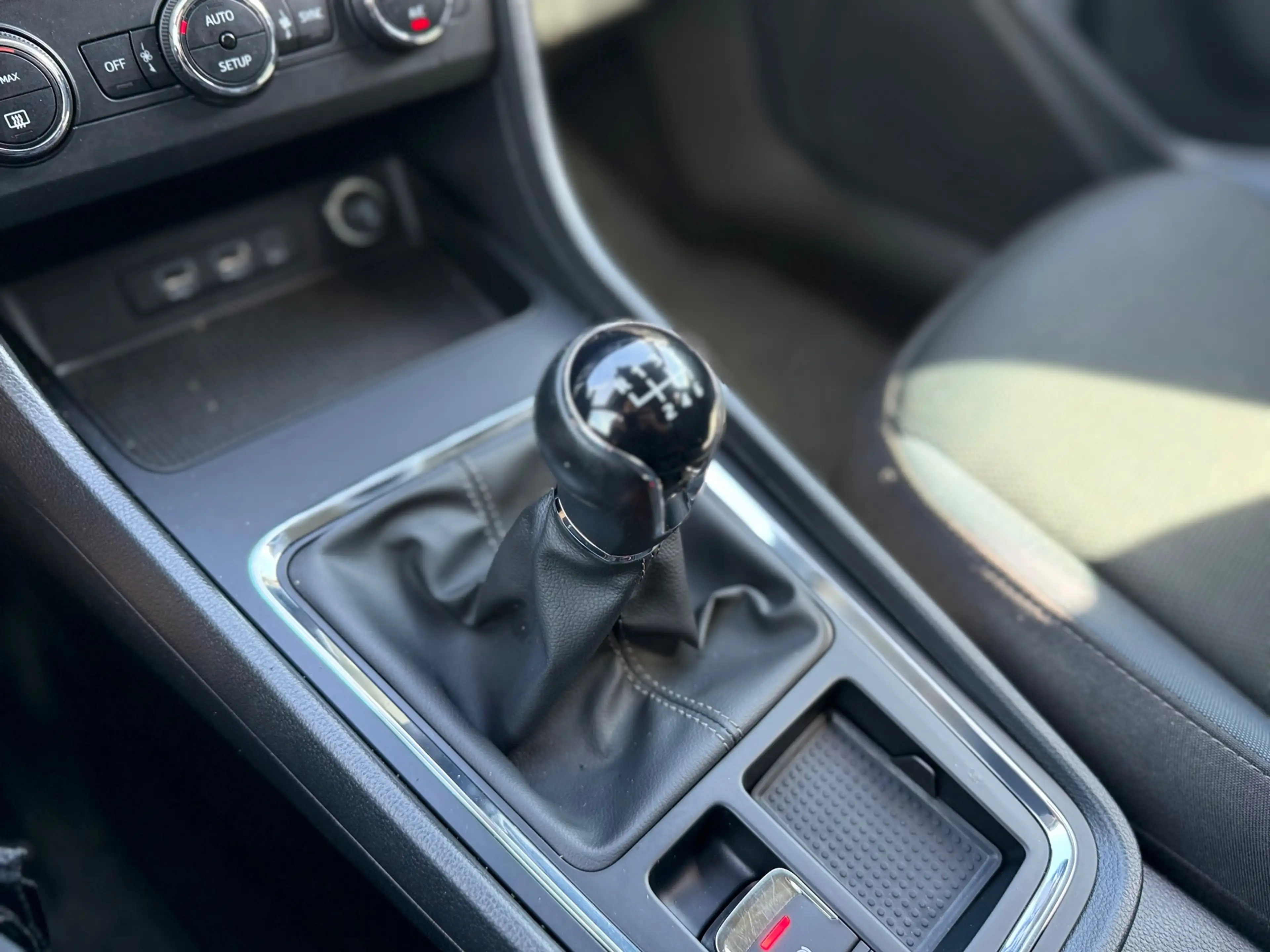 SEAT Ateca 1.5 TSI Style Business Intense — photo 12