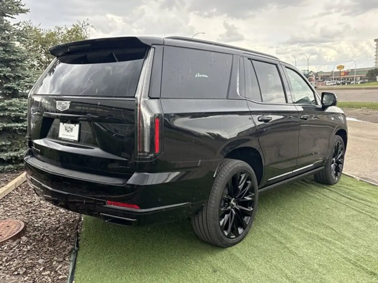 Cadillac Escalade снимка Cadillac Escalade