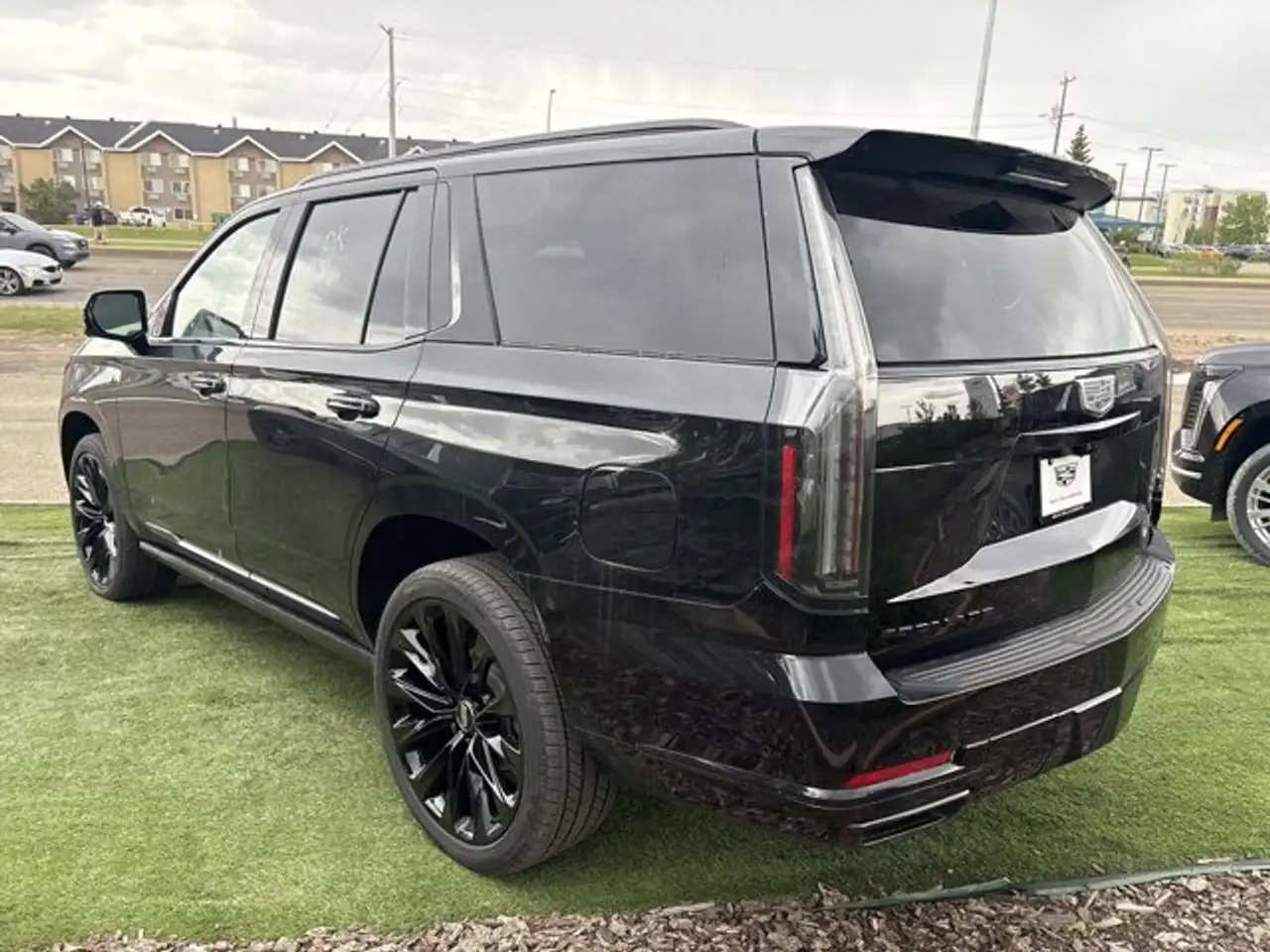 Cadillac Escalade снимка Cadillac Escalade