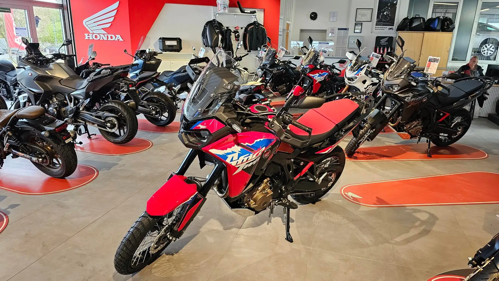 Honda CRF 1100 Africa Twin DCT Czerwony - 1