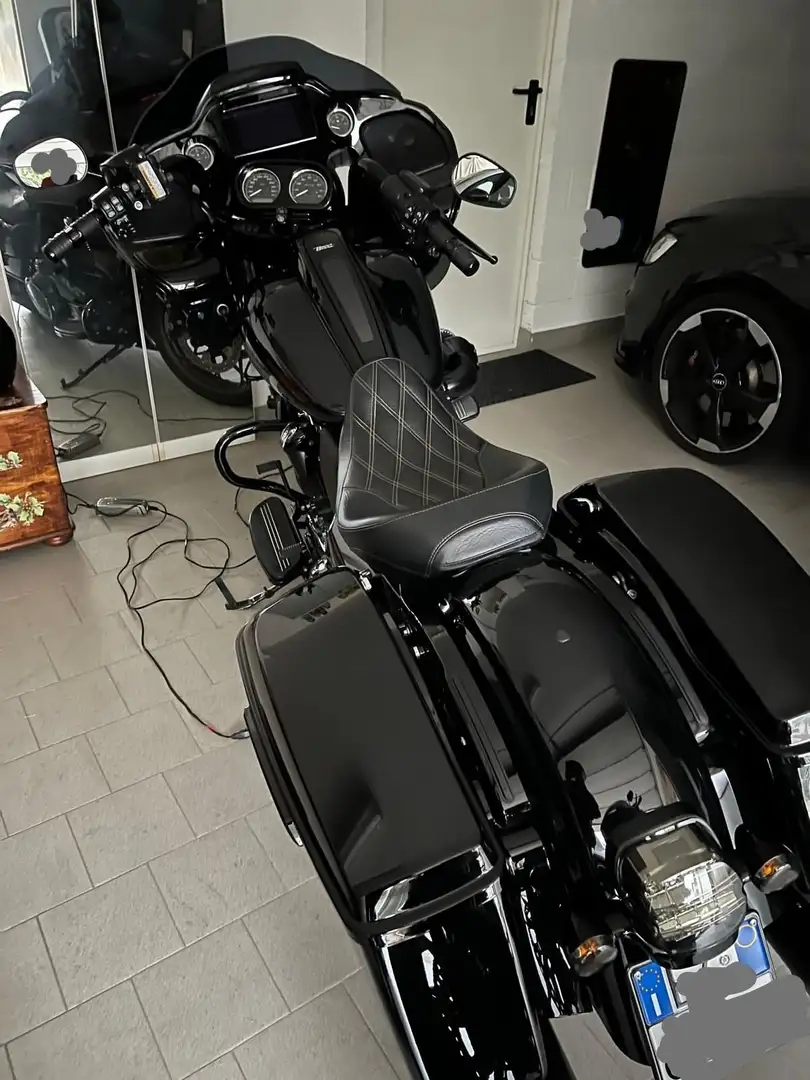 Harley-Davidson Road Glide Versione ST Nero - 1