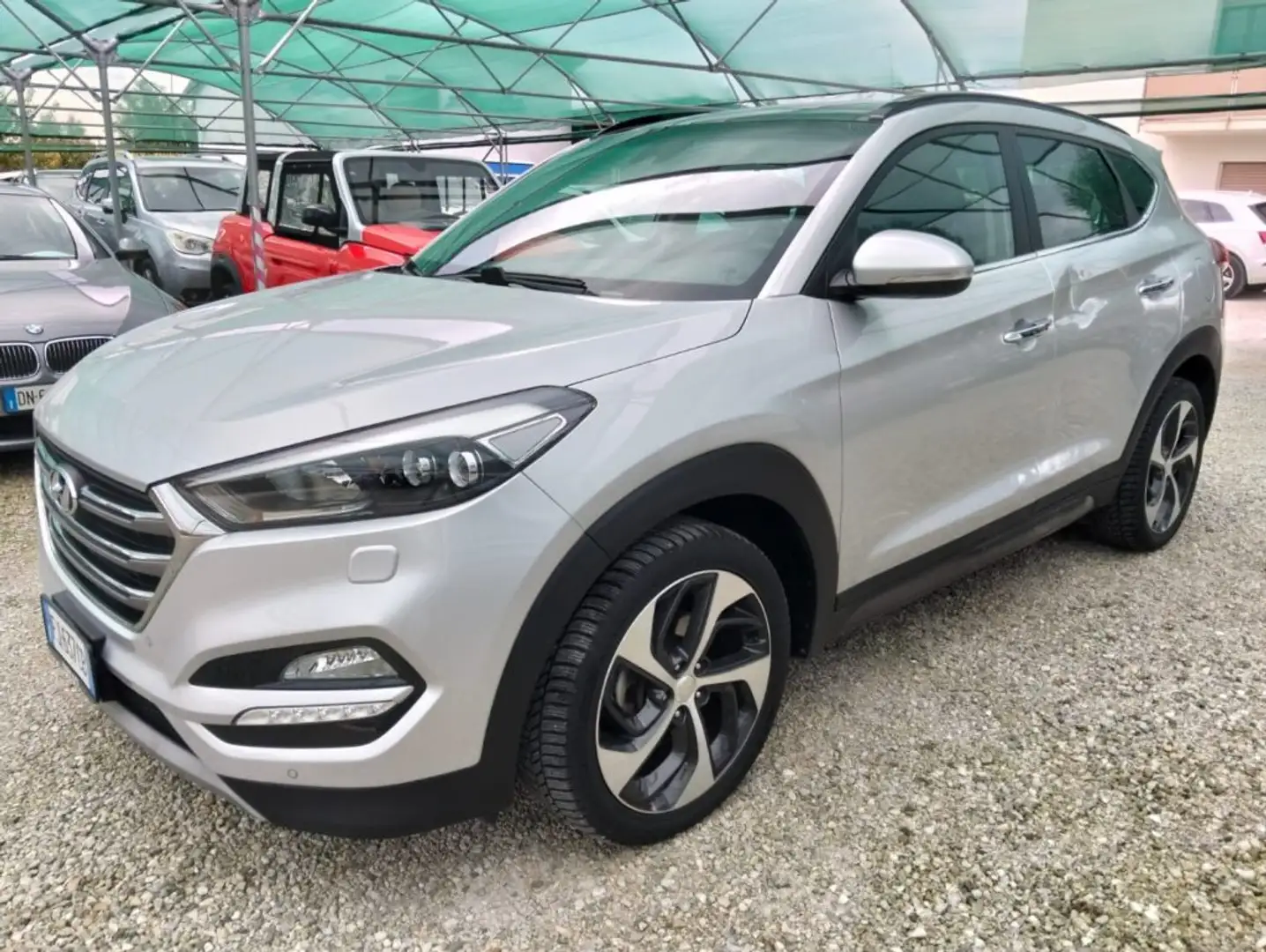 Hyundai TUCSON 1.7 CRDi DCT XPossible Argent - 1