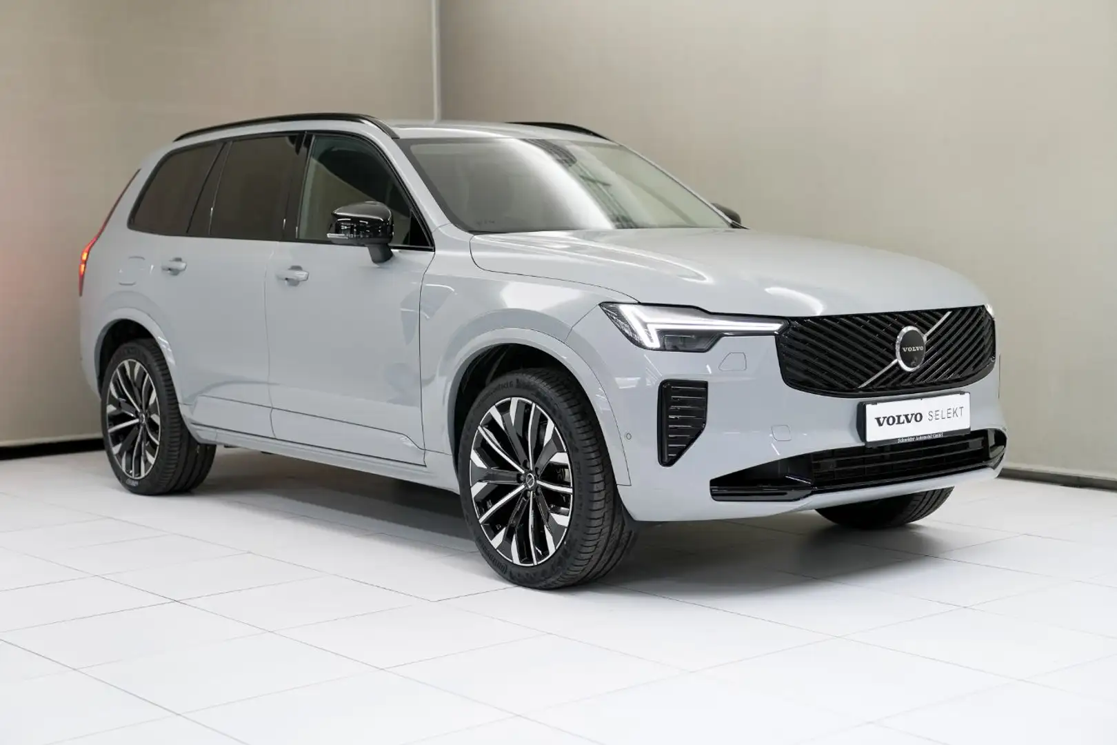 Volvo XC90 Plus, T8 Plug-in Hybrid, Elektrisch/Benzi Grau - 2