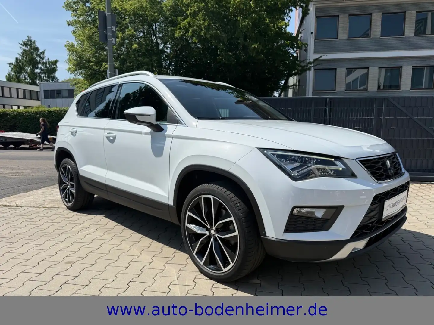 SEAT Ateca 1.4 TSI Xcellence 1.Hand·LED·8x19"·EURO6 Blanc - 1