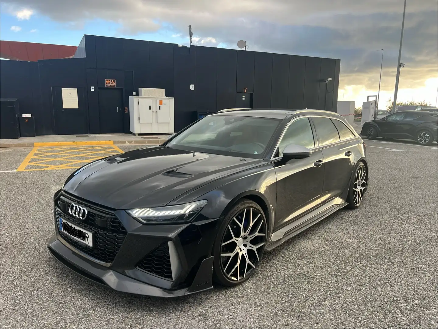 Audi RS6 Avant 4.0 TFSI quattro tiptronic - 2