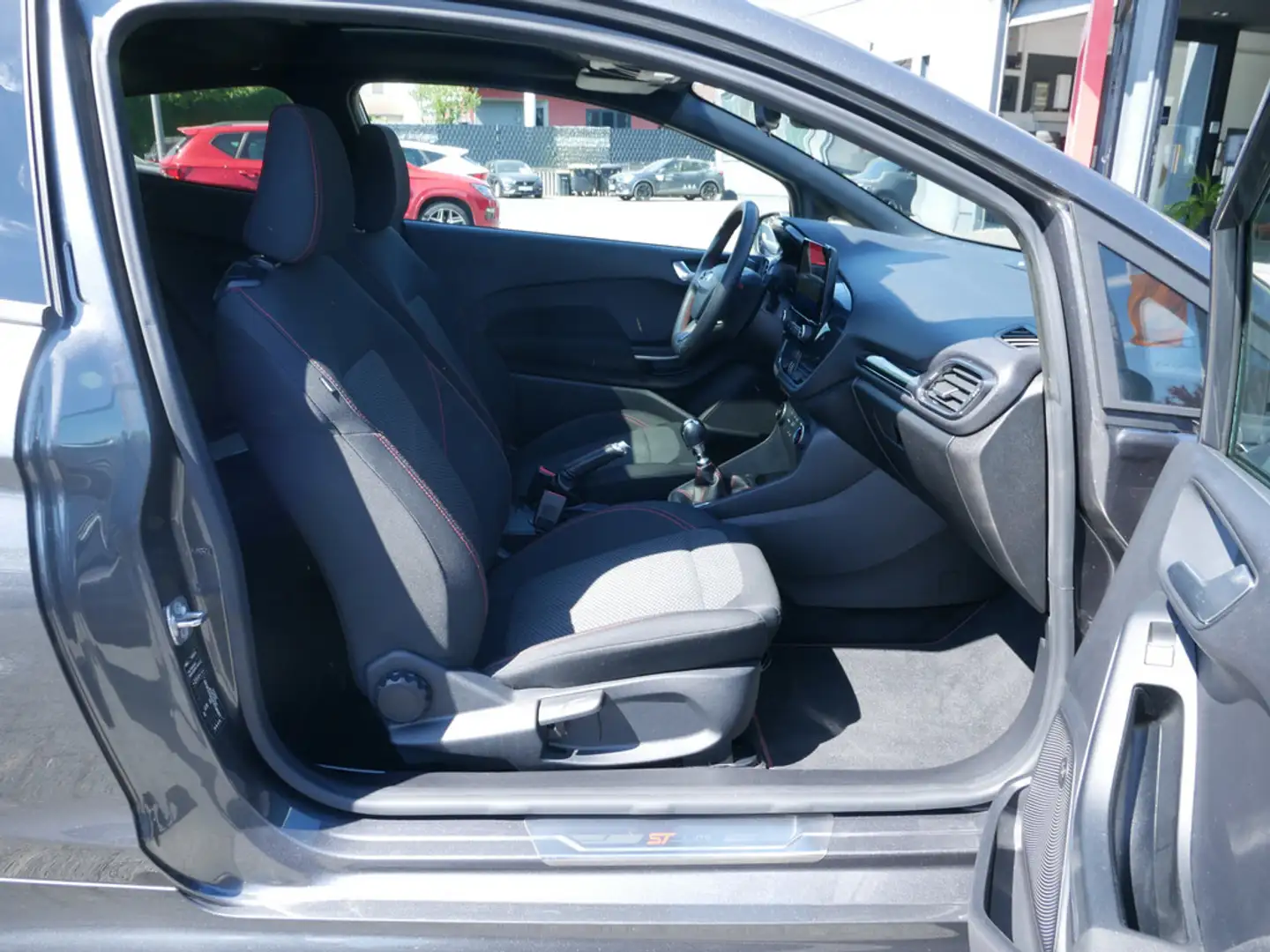 Ford Fiesta 1.0 EcoBoost ST-Line SYNC SHZ B&O PANO Grau - 2