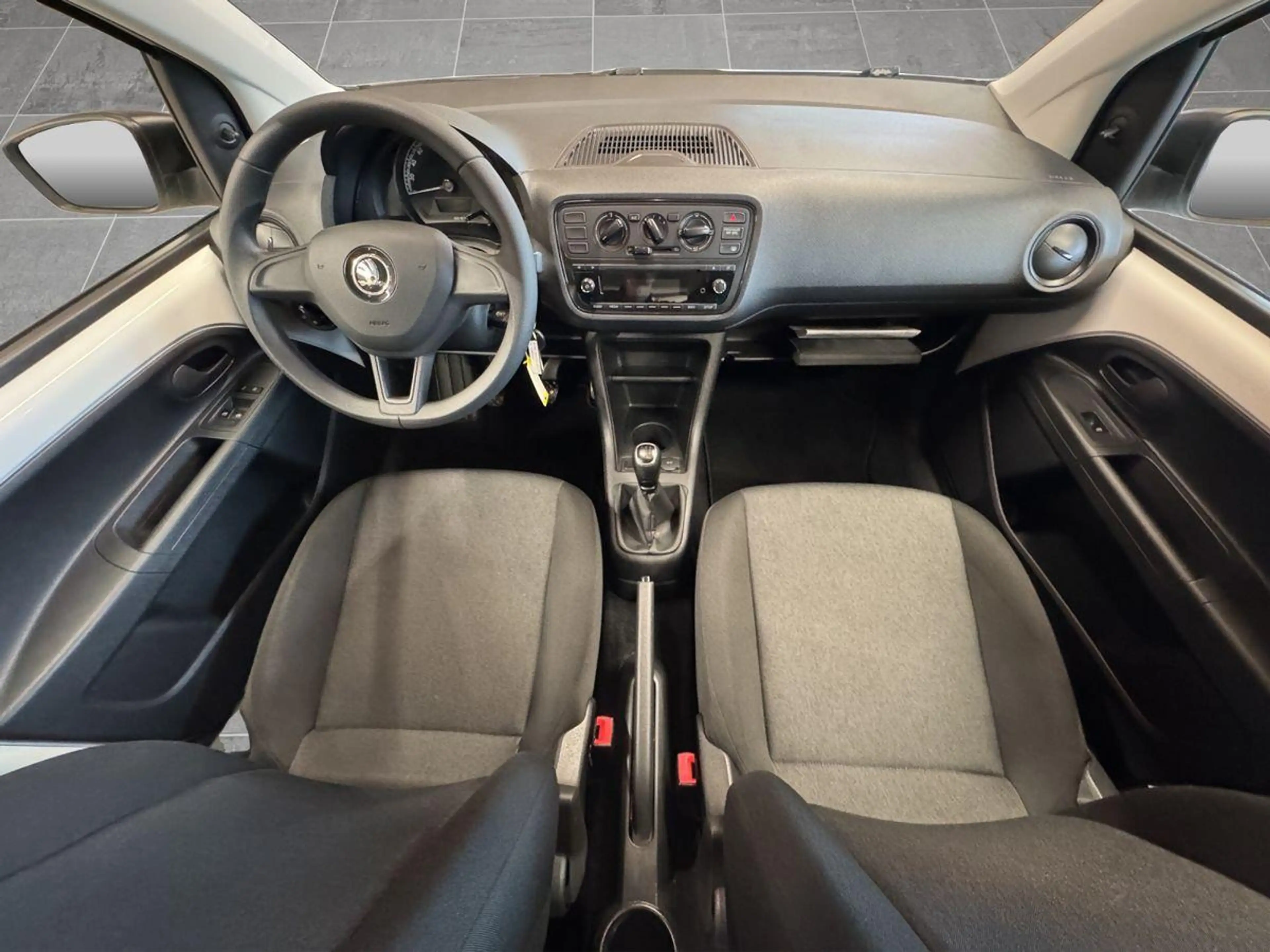 Skoda Citigo Active 1.0 DAB IsoFix Klima RDKS — photo 10