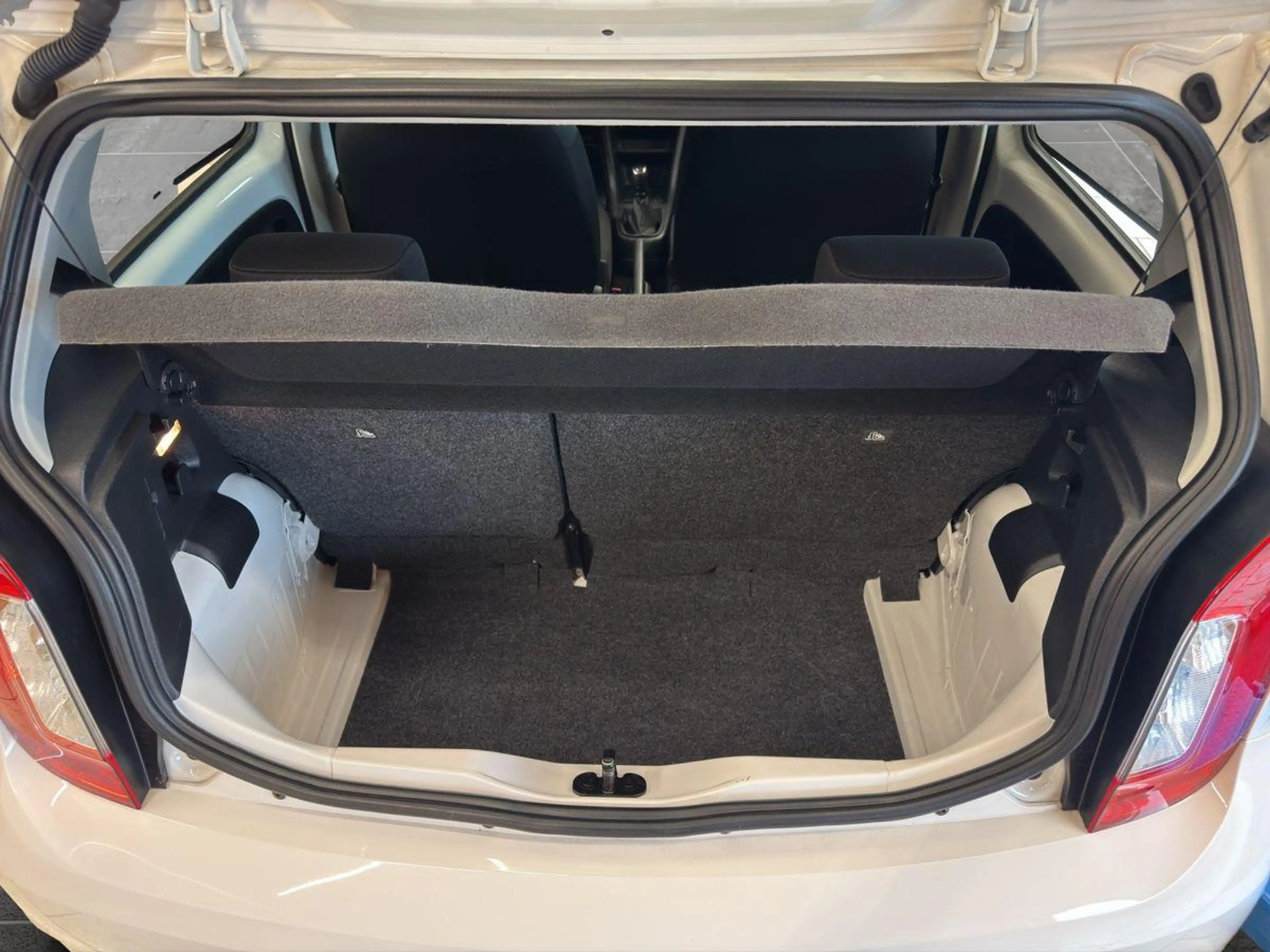 Skoda Citigo Active 1.0 DAB IsoFix Klima RDKS — photo 9