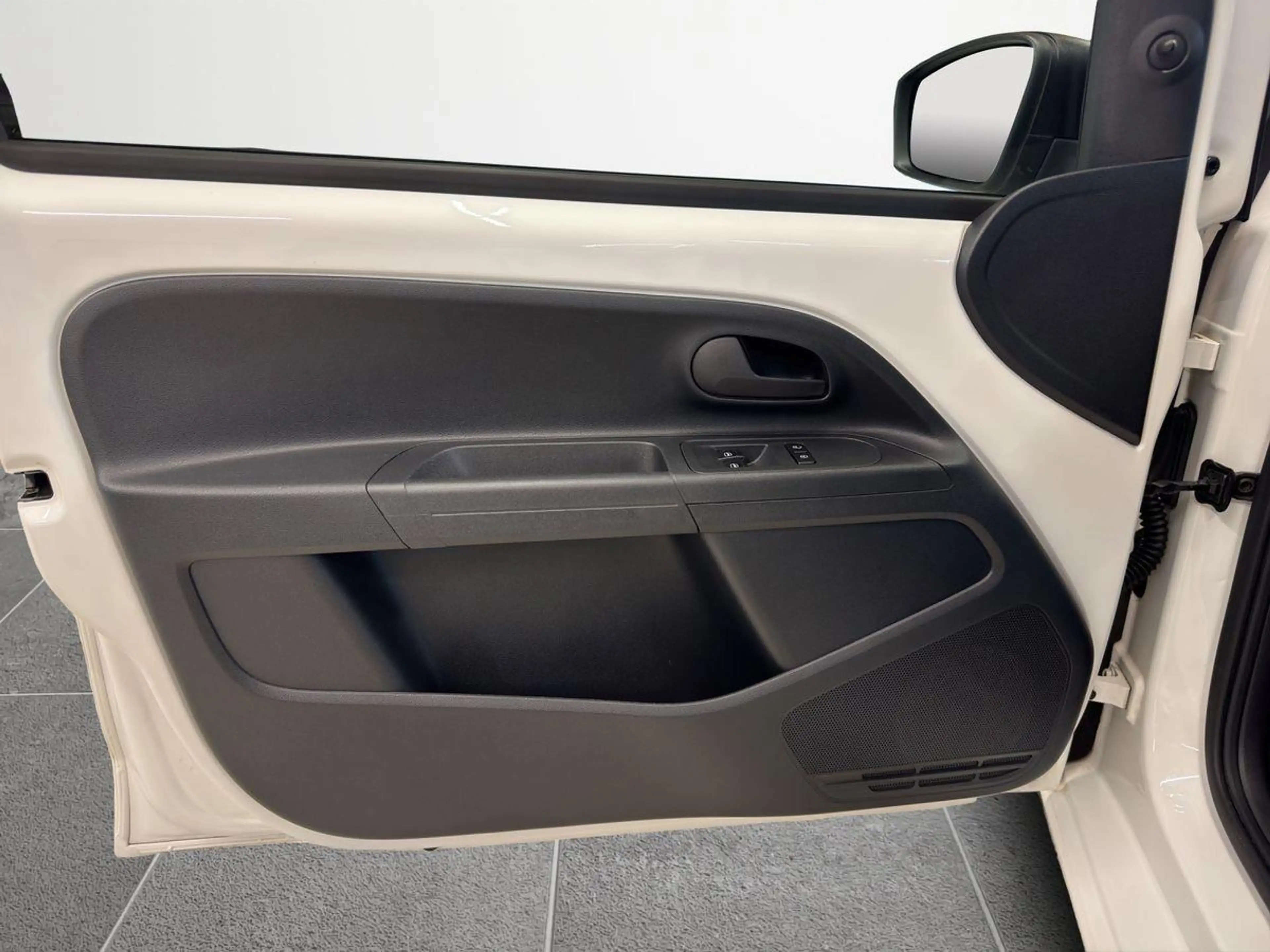 Skoda Citigo Active 1.0 DAB IsoFix Klima RDKS — photo 14