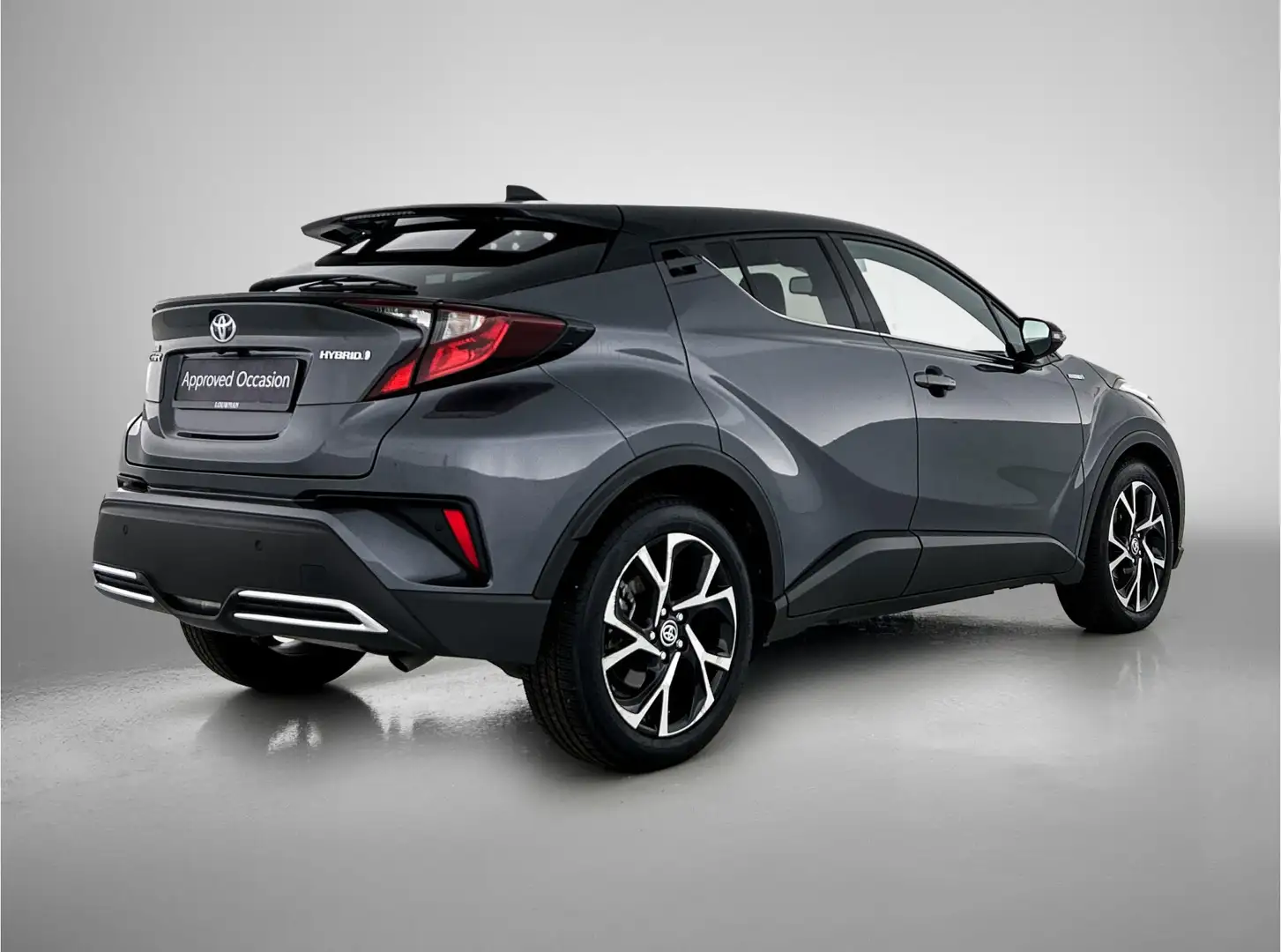 Toyota C-HR 2.0 Hybrid Dynamic Grijs - 2