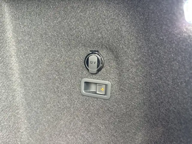 Volkswagen Golf view 15