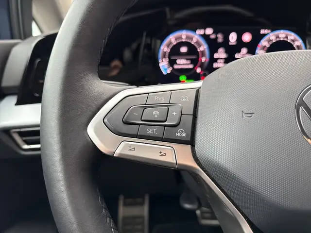 Volkswagen Golf view 13