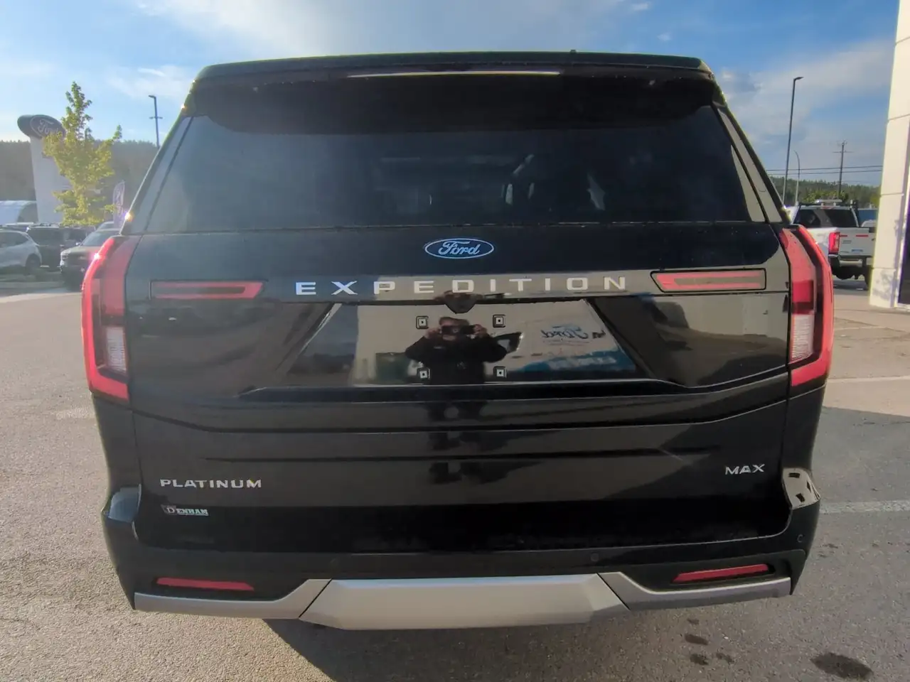 Ford Expedition снимка Ford Expedition