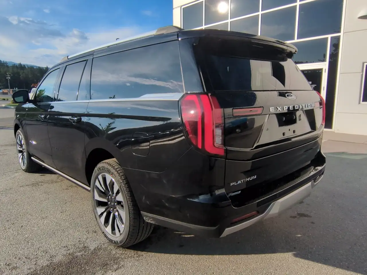Ford Expedition снимка Ford Expedition