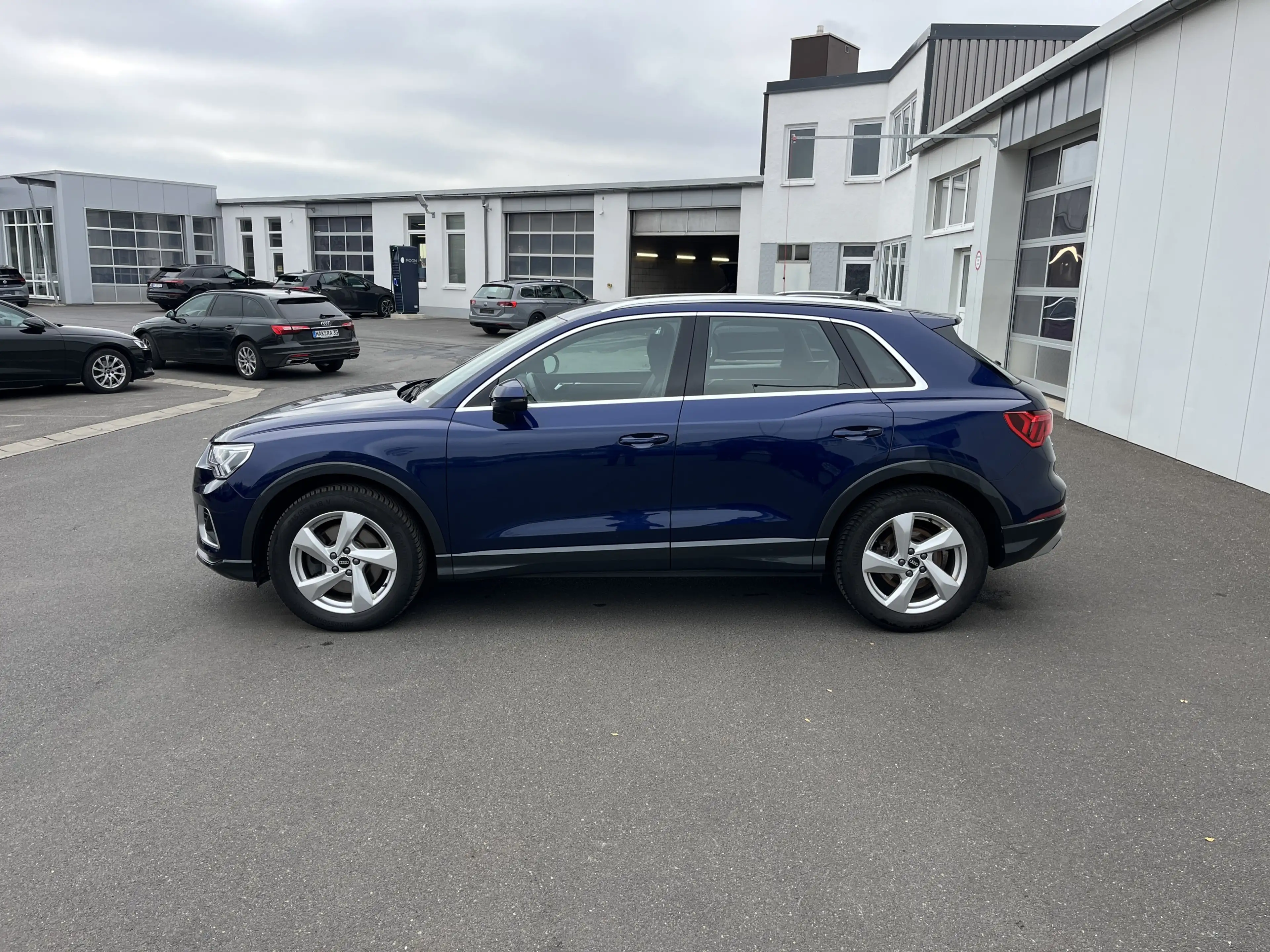 Audi Q3 40 2.0 TDI quattro S tronic advanced 163€ m.20% — photo 3